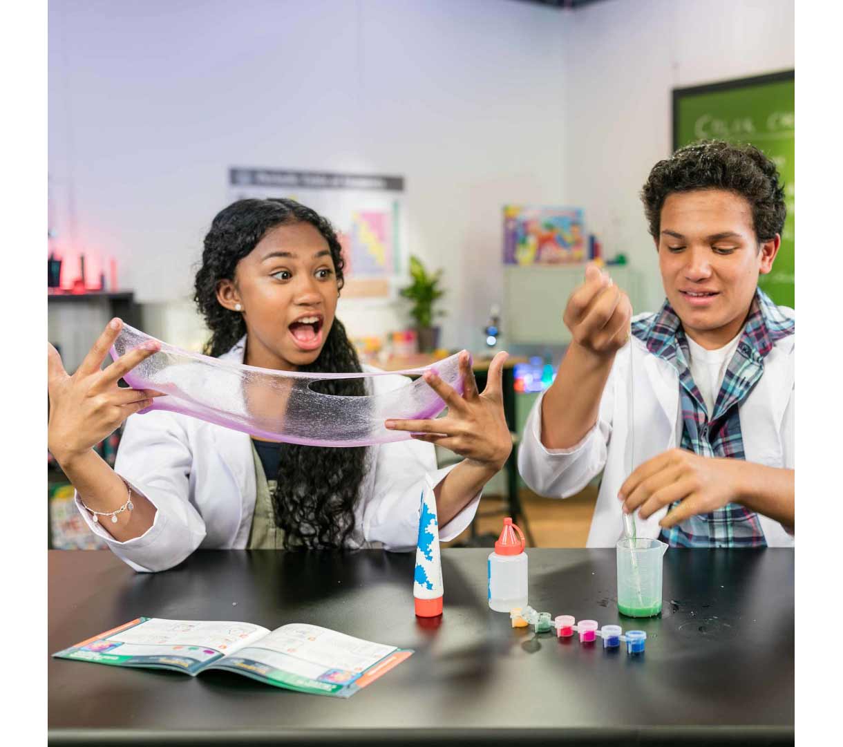 Crayola Glow Color Chemistry Set